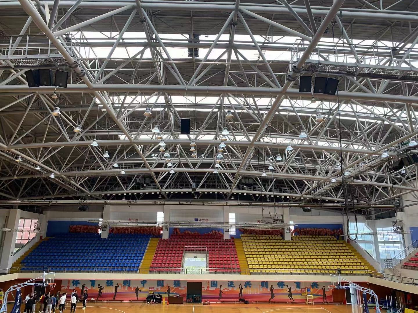 宜春學(xué)院體育館、田徑場(chǎng)音響擴(kuò)音設(shè)備更新